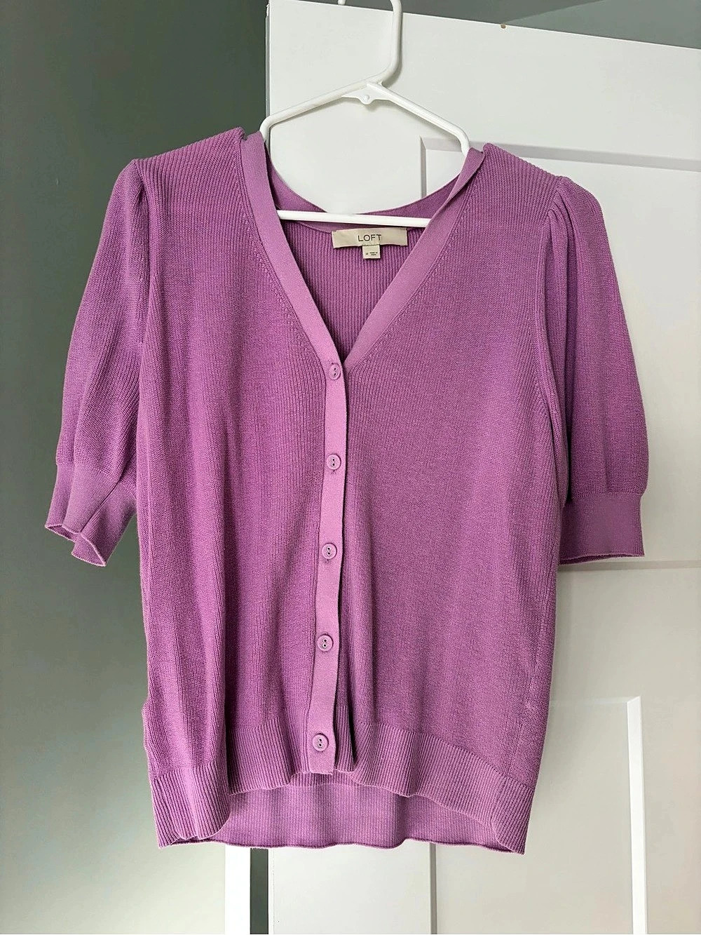 LOFT V-Neck Short Sleeve Cardigan in Purple Size Small Like New